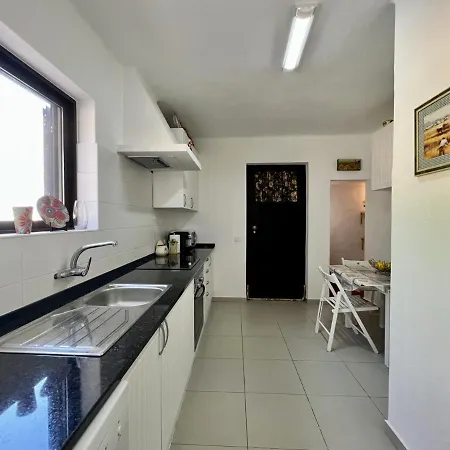 Βίλα Bellevue With Pool By Homing