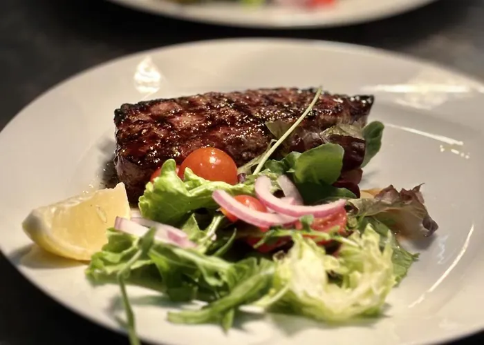 Bellevue With Pool By Homing 빌라 *